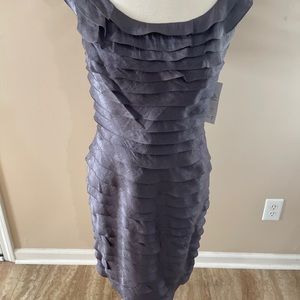 NEW Adrianna Papell Gray Short Hammered Dress SIZE 8